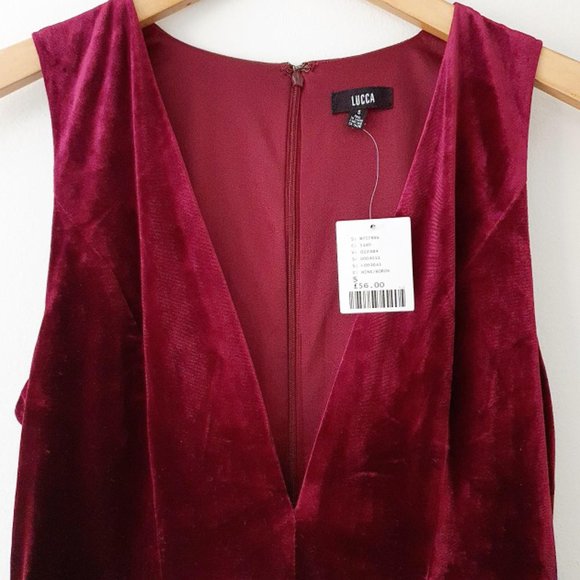 NWT Urban Outfitters Lucca size small gorgeous burgundy velvety mini dress - Picture 2 of 5